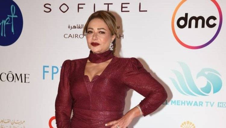 بالفيديو - ليلى علوي تشعل أجواء 