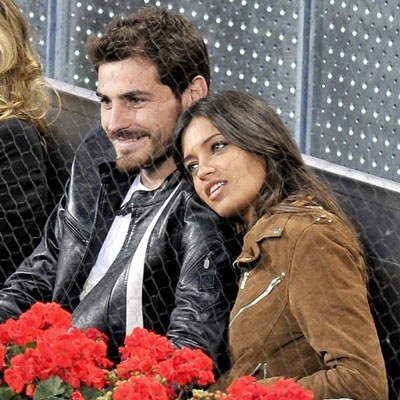 من أجمل؟ زوجة بوفون أم حبيبة بيكيه أم كاسياس؟