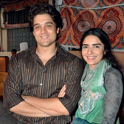 خطوبة  ياسمين الجيلاني  وعمر خورشيد