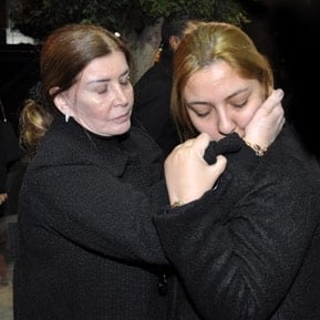 النجوم يساندون مي كساب