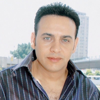 'سلطان زمانه' ينفي...