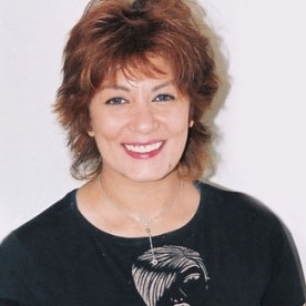 هل تعود سماح أنور إلى مصر...