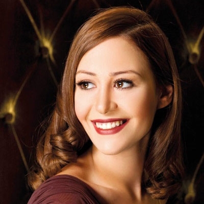 منة شلبي: كتابتي مقالات سياسية...