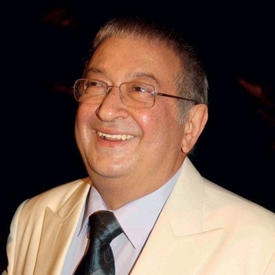 نور الشريف وأشرف عبد الباقي ويوسف الشريف