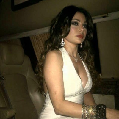 هيفا في أنقرة تكسر البروتوكول...