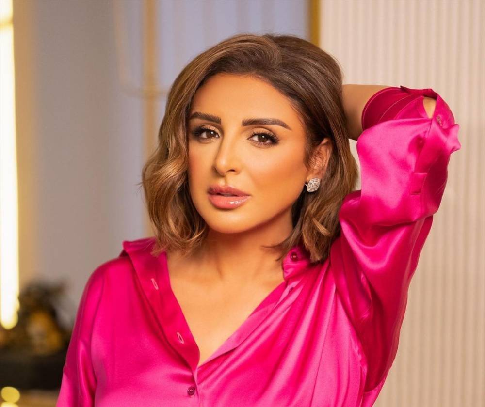 هكذا بدت أنغام في صورها الأولى بعد أزمتها الصحية