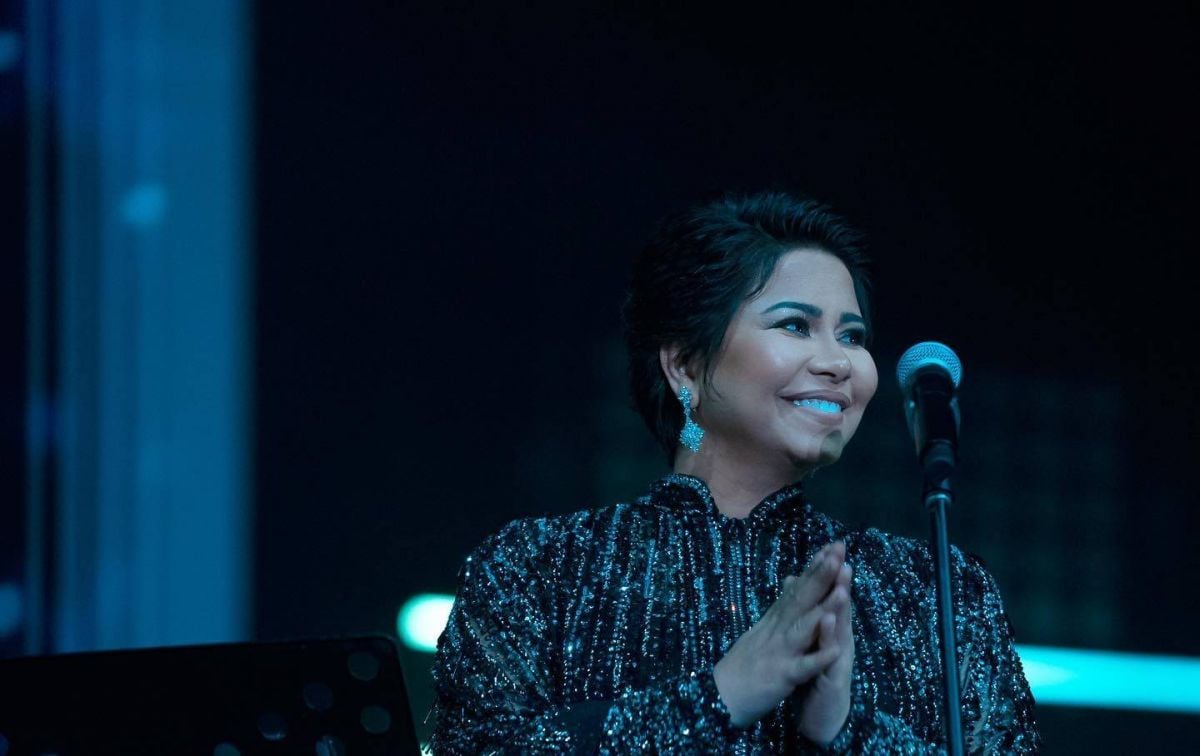 الكشف عن تفاصيل أول حفل لشيرين بعد أزمة إدمانها وعودتها الى حسام حبيب