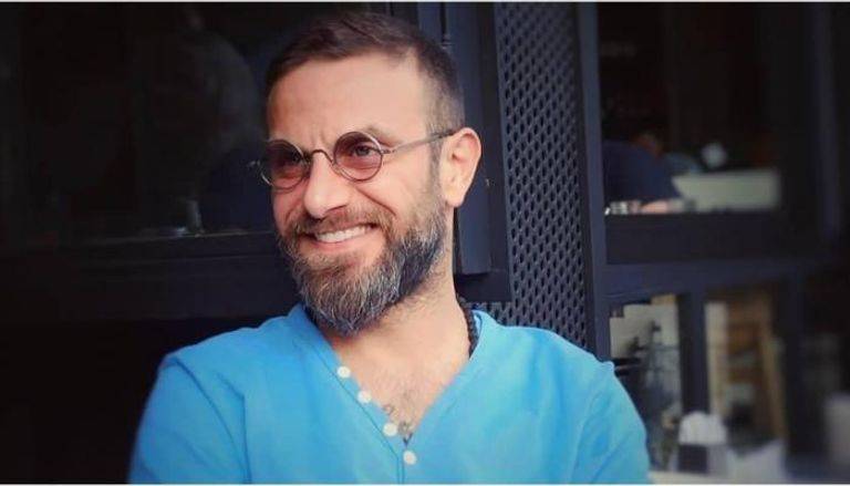 يحيى بيازي يستكمل علاجه من مرض التصلب اللويحي