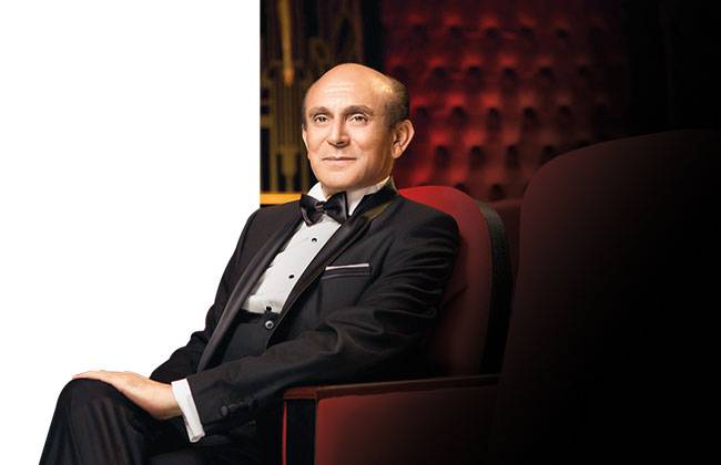 محمد صبحي يوّدع منتج أعماله بعد وفاته بكلمات مؤثرة