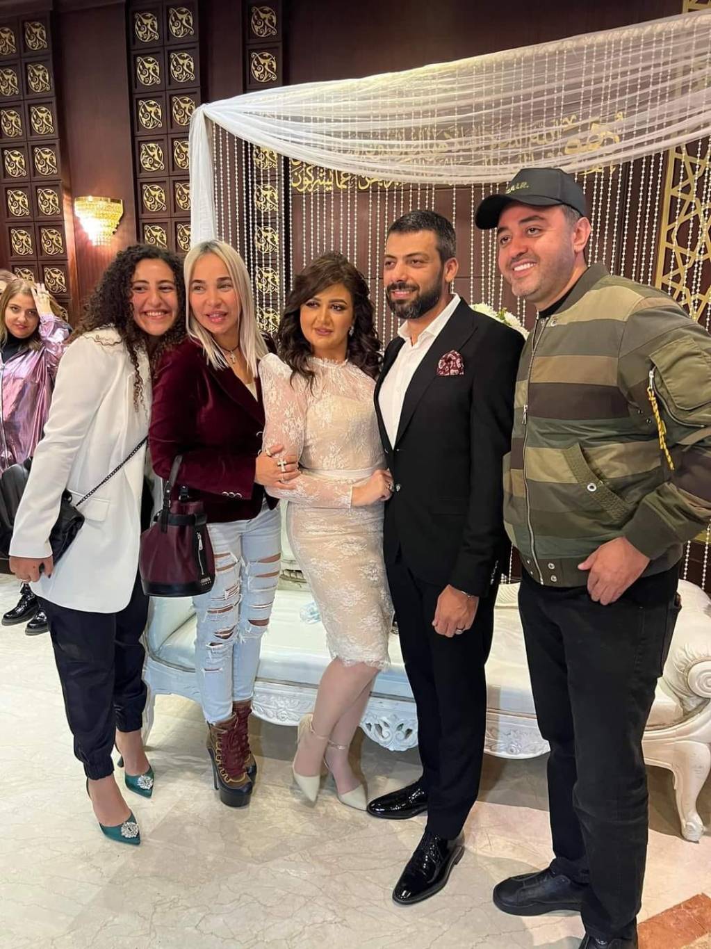 بالصور – عقد قران المطربة شذى على شاب من خارج الوسط الفني