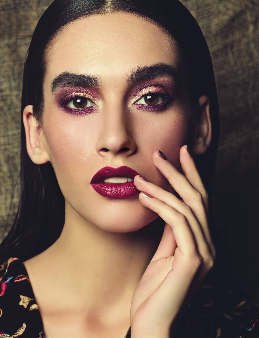 10 خطوات لمكياج مذهل في الأعياد