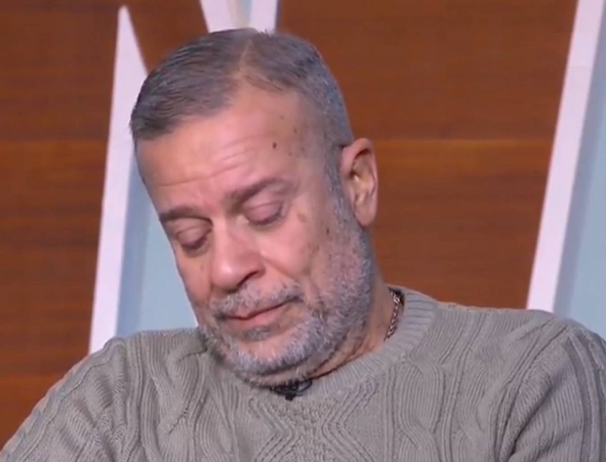 بالفيديو - انهيار شريف منير بالبكاء على الهواء لهذا السبب