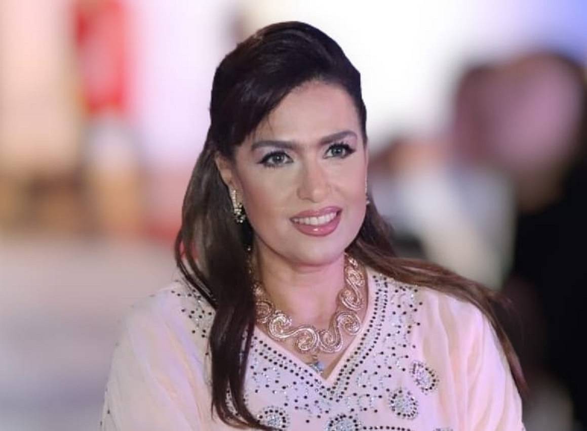 تعرّف على أمنية سيمون الغريبة مع قرب حلول العام الجديد