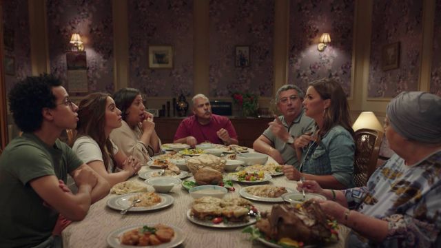  صورة من العمل