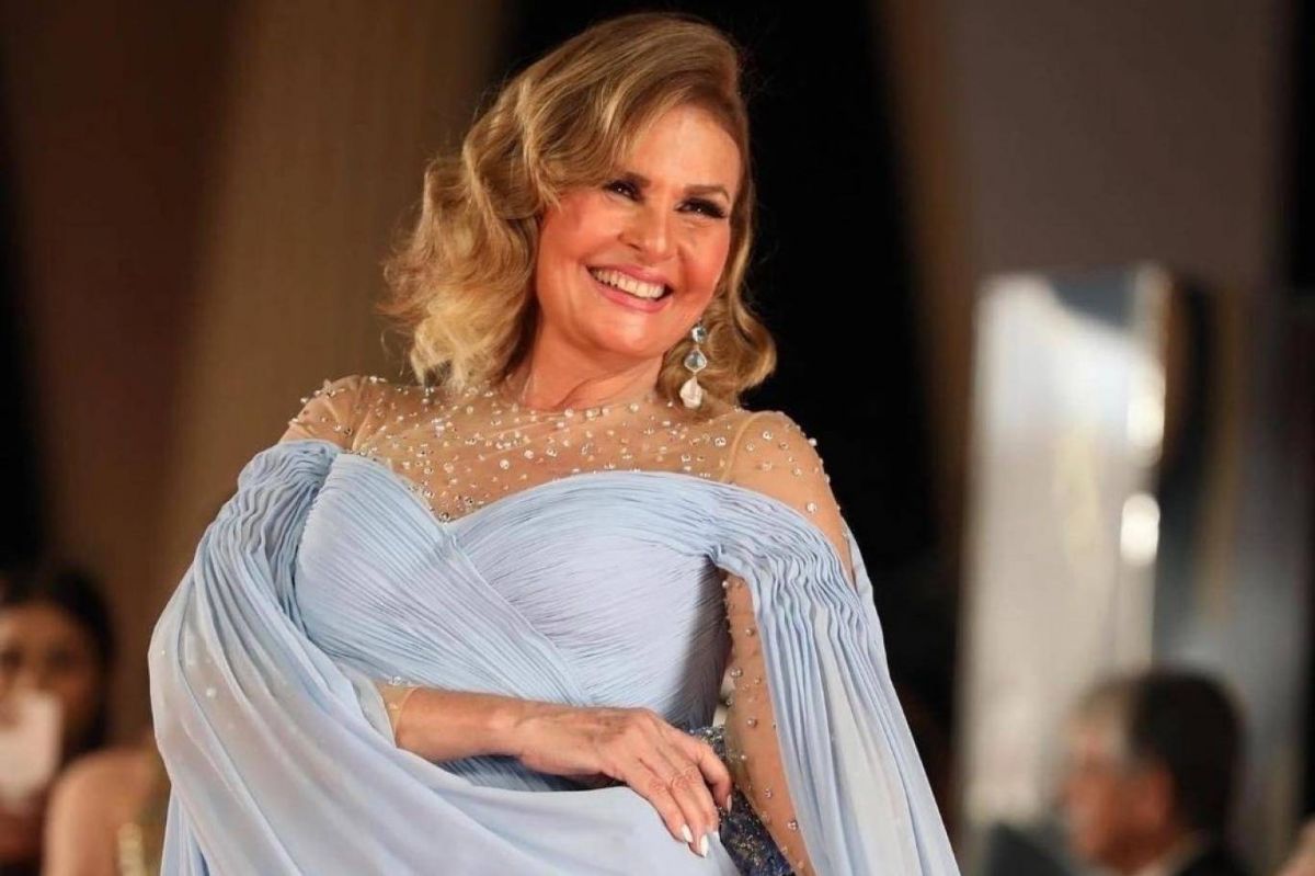 بالفيديو - هجوم حاد من يسرا على مواقع السوشيال ميديا