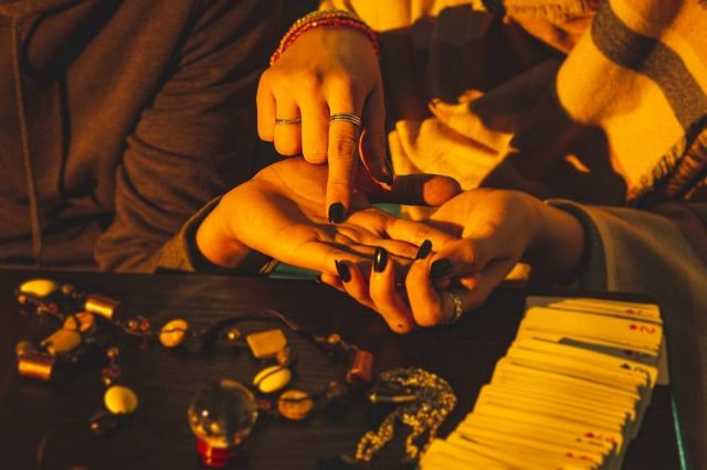 نتيجة غير متوقعة... 40٪ من سكان الأرض يؤمنون بوجود السحر!