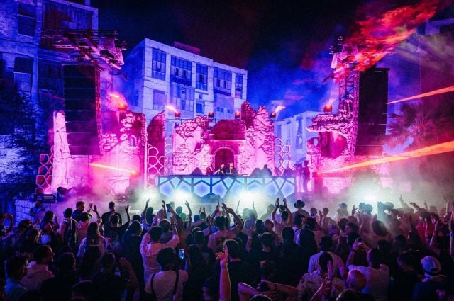 Dish Dash في ساحة العمدة