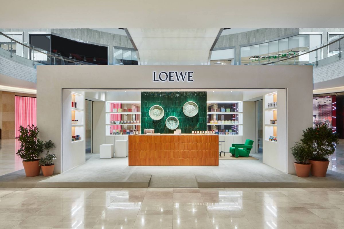  LOEWE للعطور تفتتح متجراً جديداً في أبوظبي

 