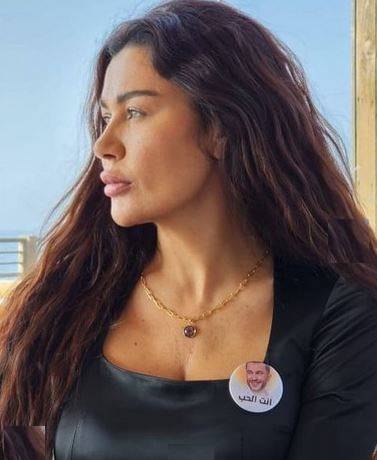 بالصور - نادين الراسي تحتفل بالميلاد وتستذكر شقيقها الراحل بهذه الرسالة
