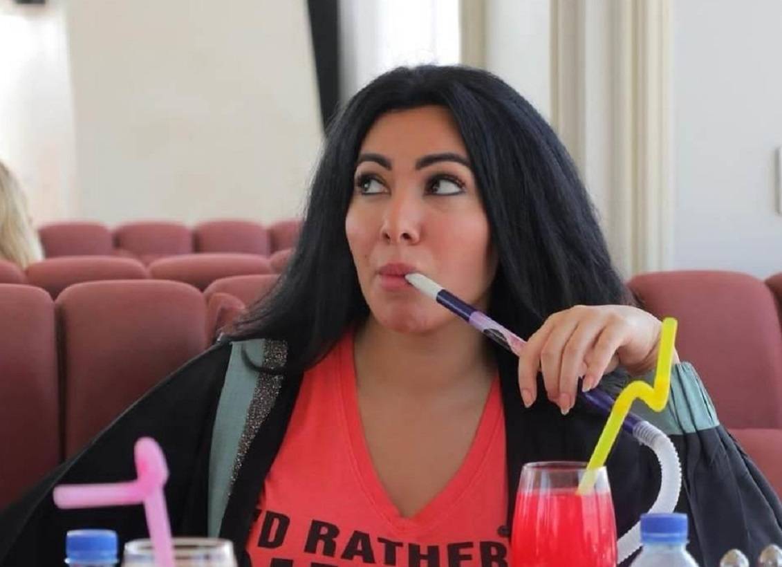 بالصور- هجوم على ميرهان حسين بسبب دورها الجديد