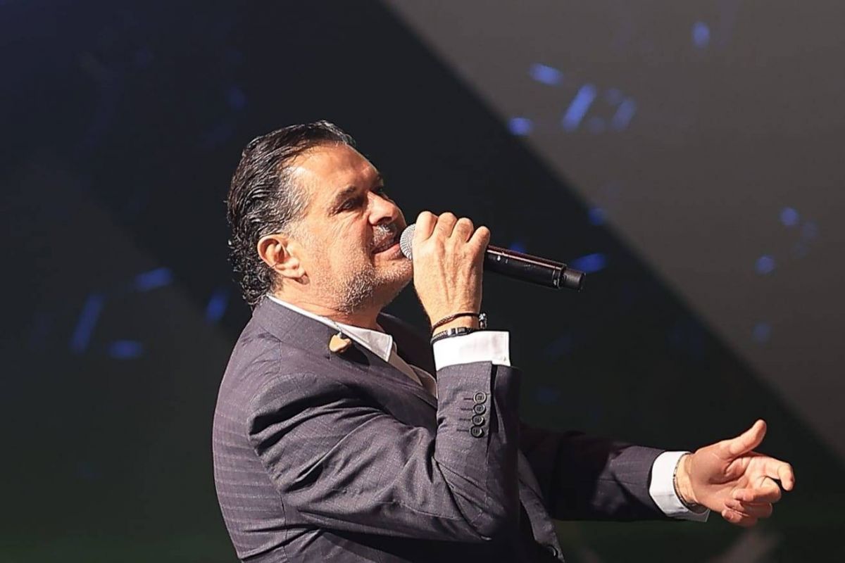 بالصور - راغب علامة في أضخم سهرة ليلة رأس السنة في القاهرة الجديدة