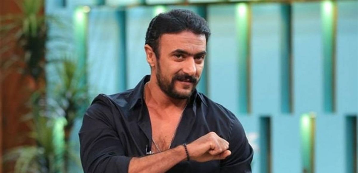أحمد العوضي يهاجم مروّجي الفيديو الفاضح لشاب وفتاة في الشارع
