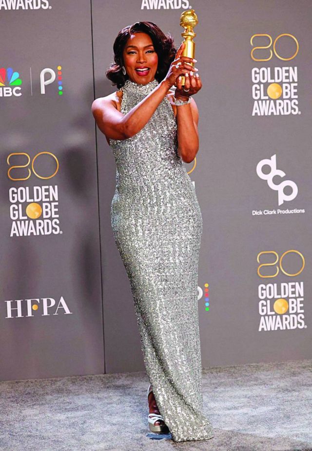 انجيلا باسيت