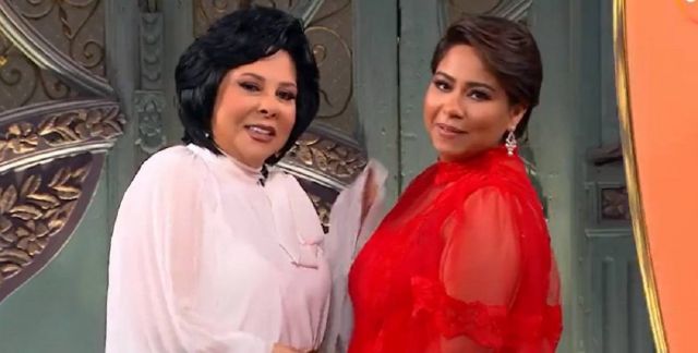 شيرين عبد الوهاب تدعم إسعاد يونس بعد خضوعها لعملية جراحية