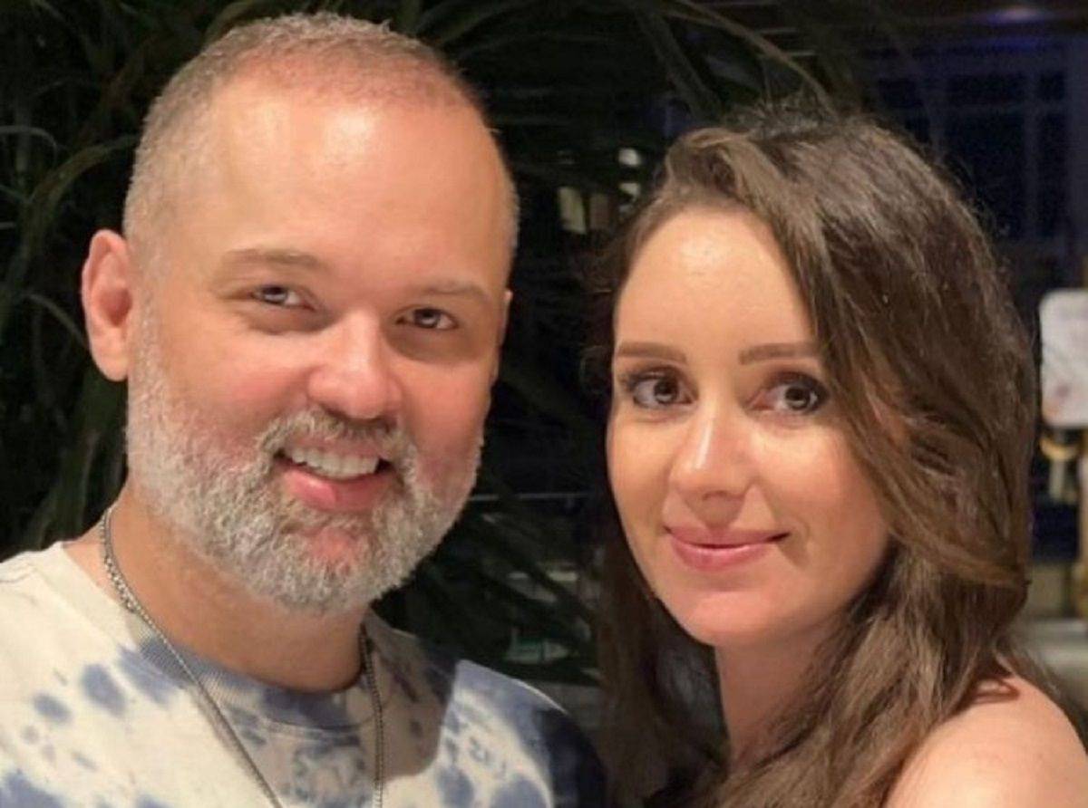 إصابة محمد محمود عبد العزيز وزوجته بوعكة صحية في فرنسا