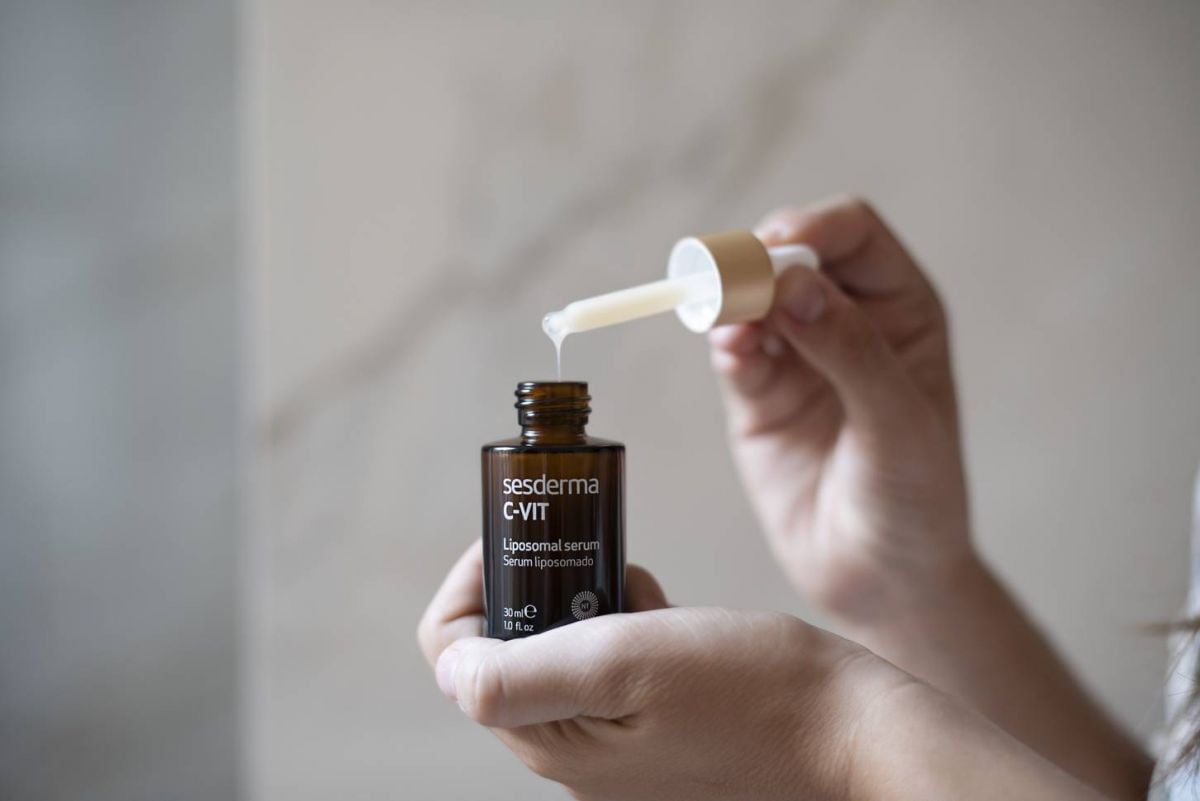 دلّلي بشرتك بسيروم 