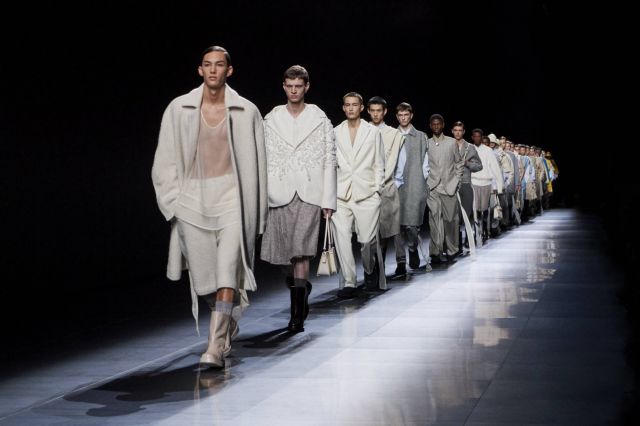 كواليس عرض Dior للرجال لموسم شتاء 2023 - 2024