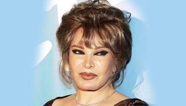 صفية العمري تلجأ لشرطة الانترنت إليكم التفاصيل