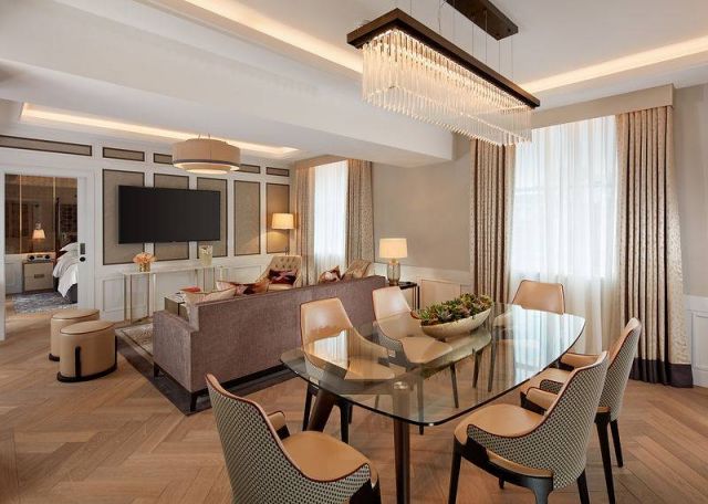 Mayfair Suite dining