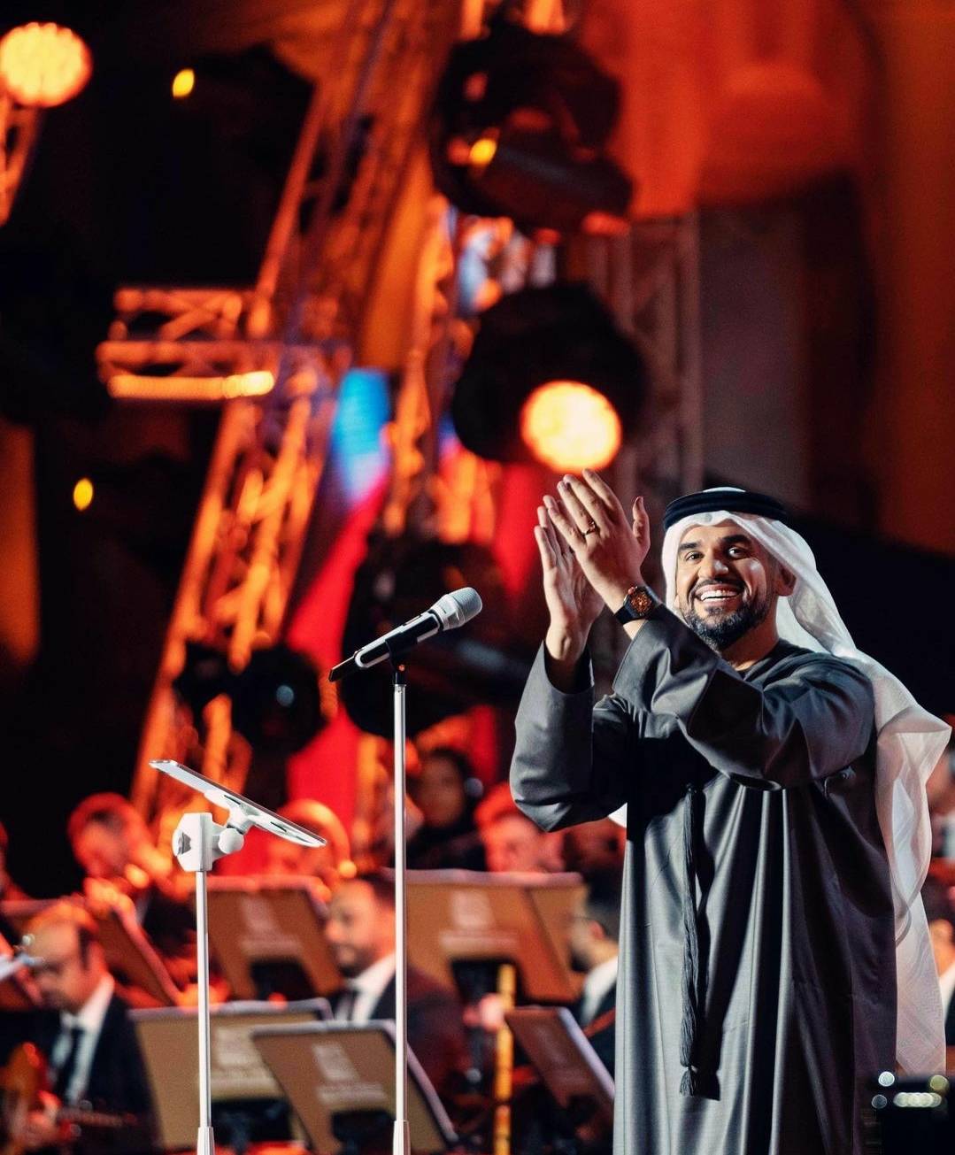 الصورة الأولى من حفل زفاف حسين الجسمي العائلي