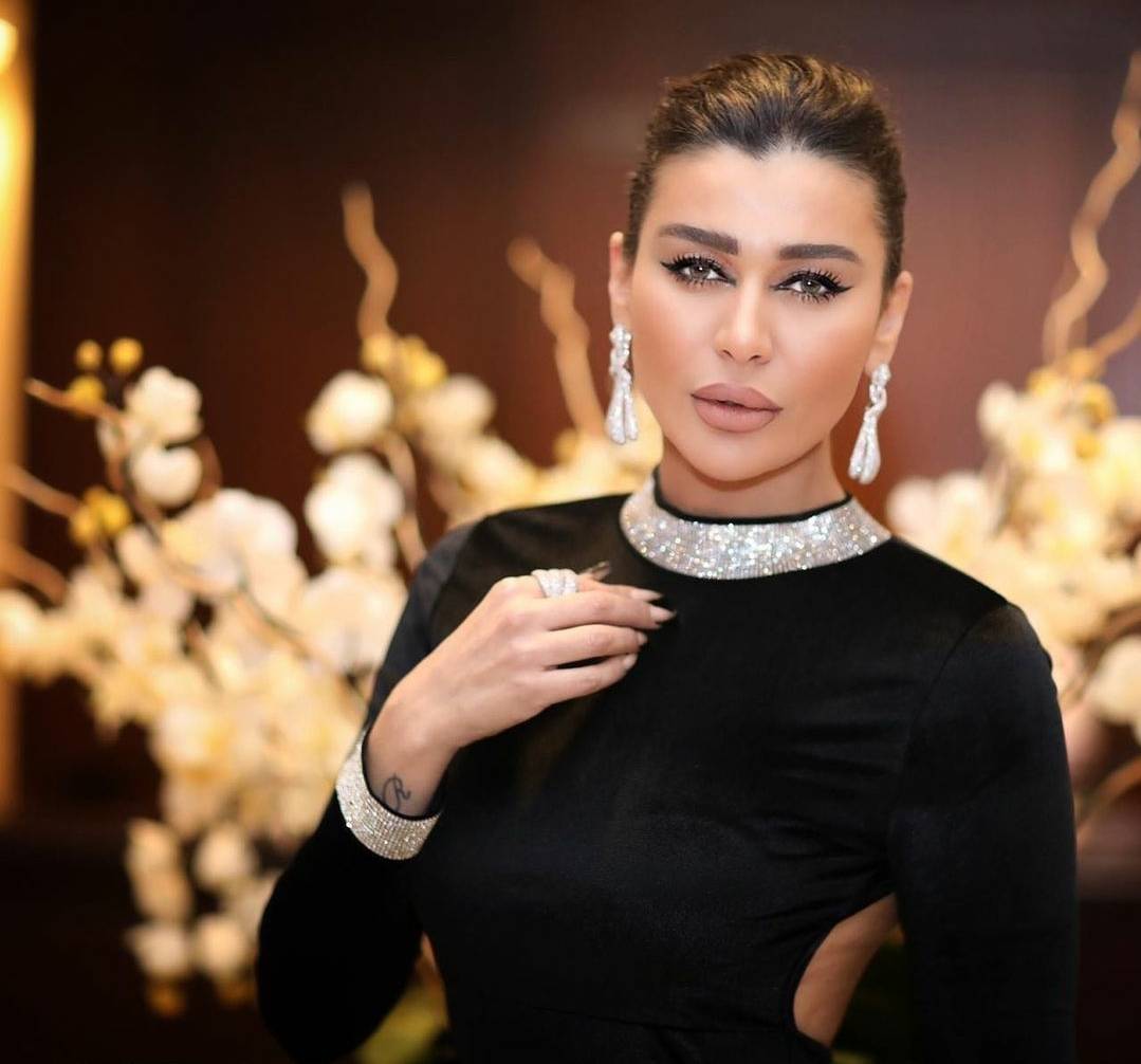 نادين الراسي تصرخ 