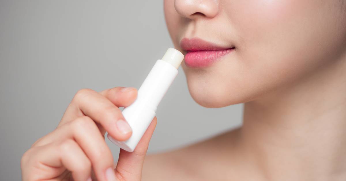 نصائح بسيطة لعلاج تشقّق الشفاه في فصل الشتاء