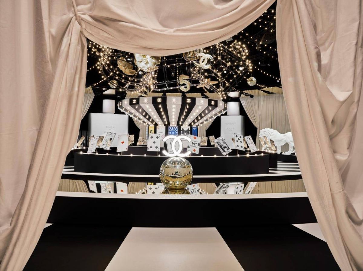 عالم عطور شانيل CHANEL المذهل بين يديك