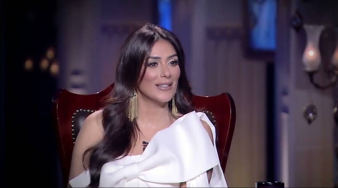 بالفيديو - إنجي المقدّم تكشف رأيها في المشاهد الساخنة