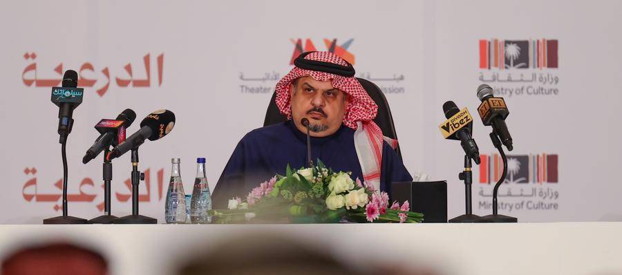 عبدالرحمن بن مساعد يعلن عن أضخم عرض مسرحي غنائي: 