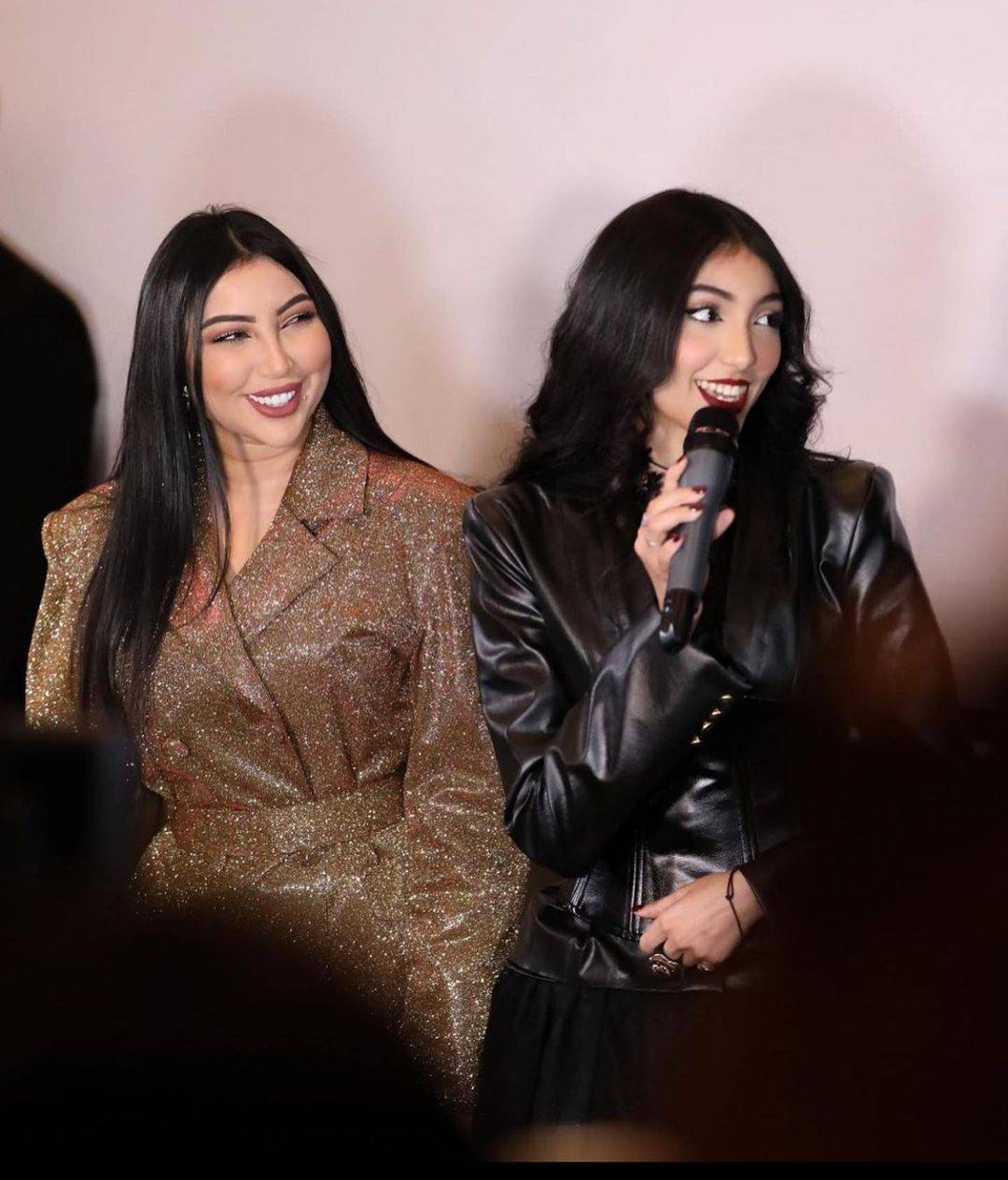 محمد الترك يُحدث ضجة بتعليقه الساخر على خبر انفصال شقيقة دنيا بطمة