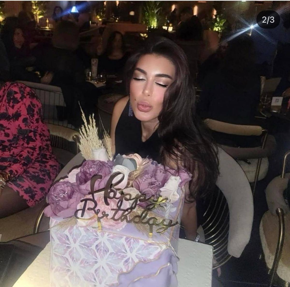 بالصور - ياسمين صبري تحتفل بعيد ميلادها للمرة الخامسة في شهر واحد