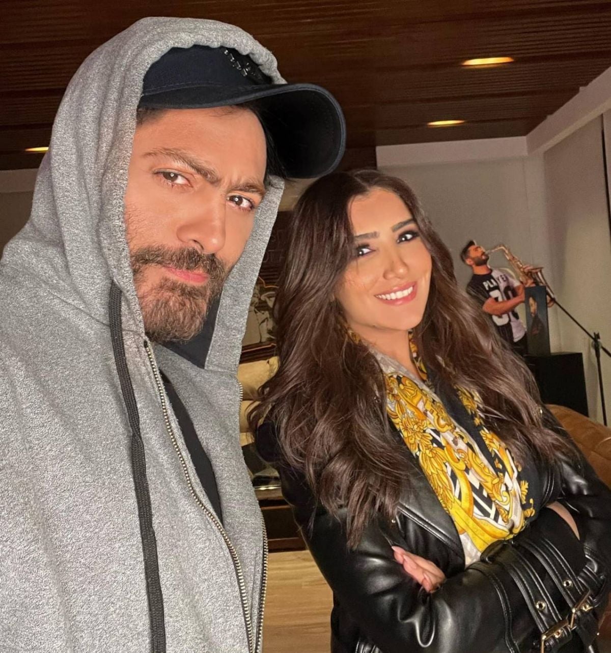 بالصور - للمرة الثانية.. مي عمر بطلة فيلم تامر حسني الجديد