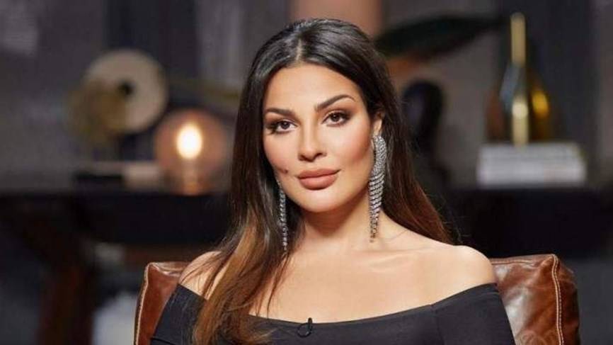 نادين نسيب نجيم تخطف الأنظار بصورتها الأولى بعد خطوبتها وتعلّق: 