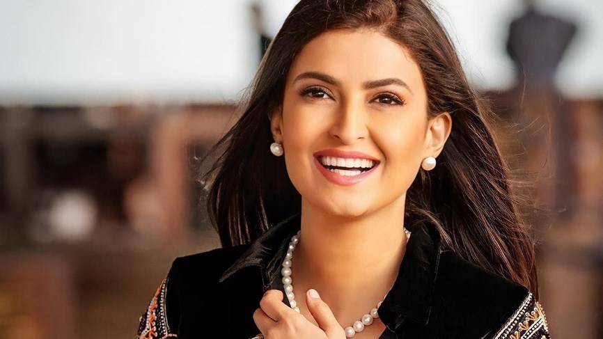 علا الفارس تضع مولودها الأول