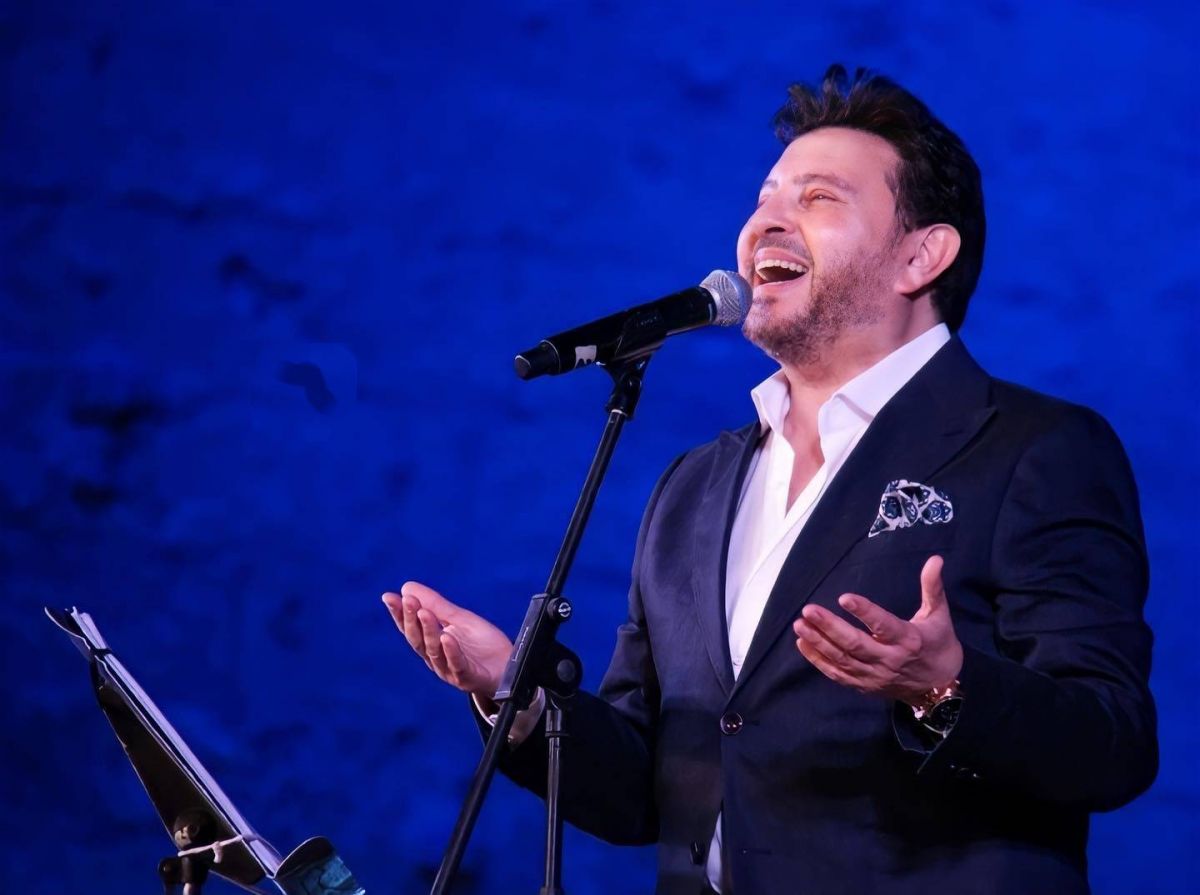 بالفيديو - هاني شاكر يؤجل حفله في سوريا حداداً على ضحايا الزلزال