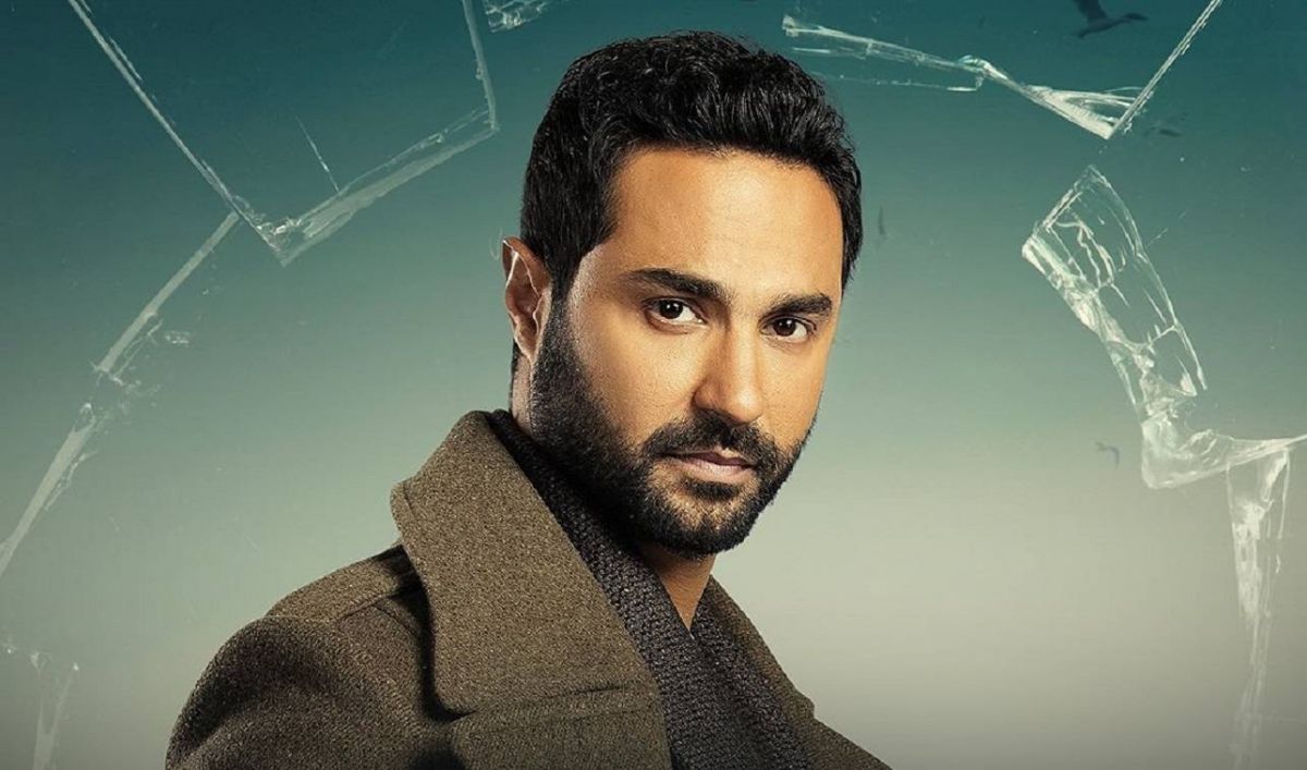 كريم فهمي يروّج لفيلمه ومسلسله الجديدين بطريقة طريفة