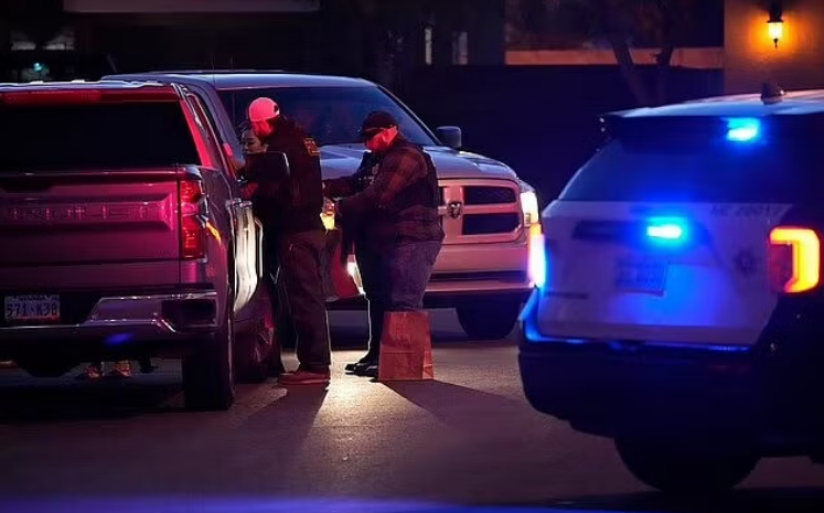 القبض على نجم Dances With Wolves بتُهم الاعتداء الجنسي على نساء وقاصرات