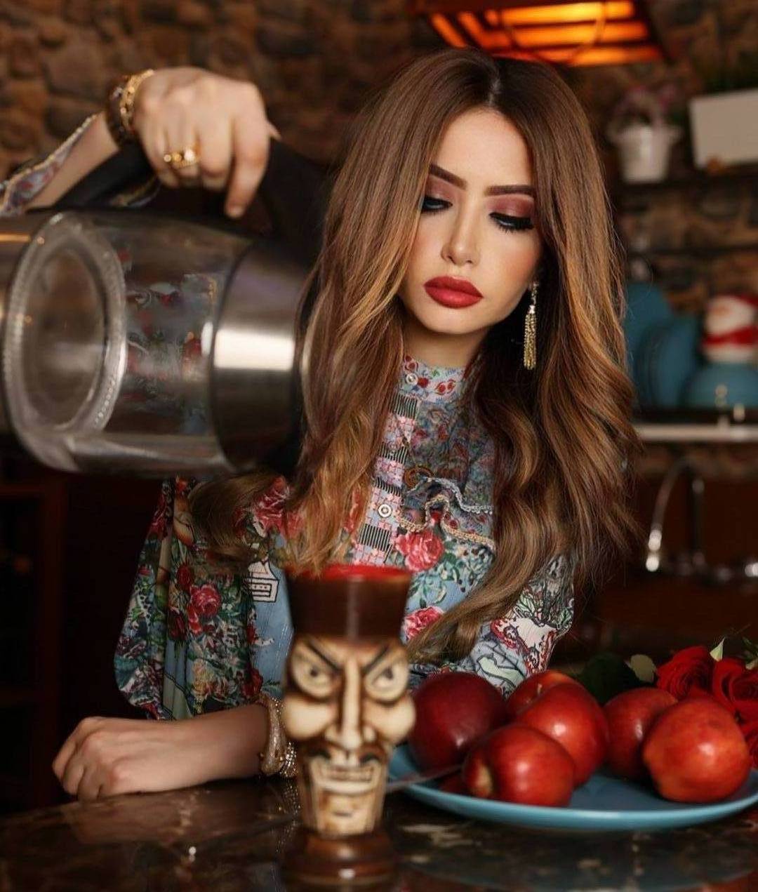 بالفيديو - مي العيدان تهاجم نجماً خليجياً بسبب مشهد غير لائق