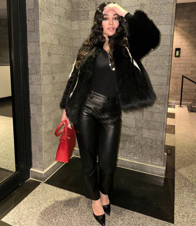 بالفيديو - هيفاء وهبي تقبل التحدّي الأول لمساعدة أطفال حلب... إليكم ما حصل