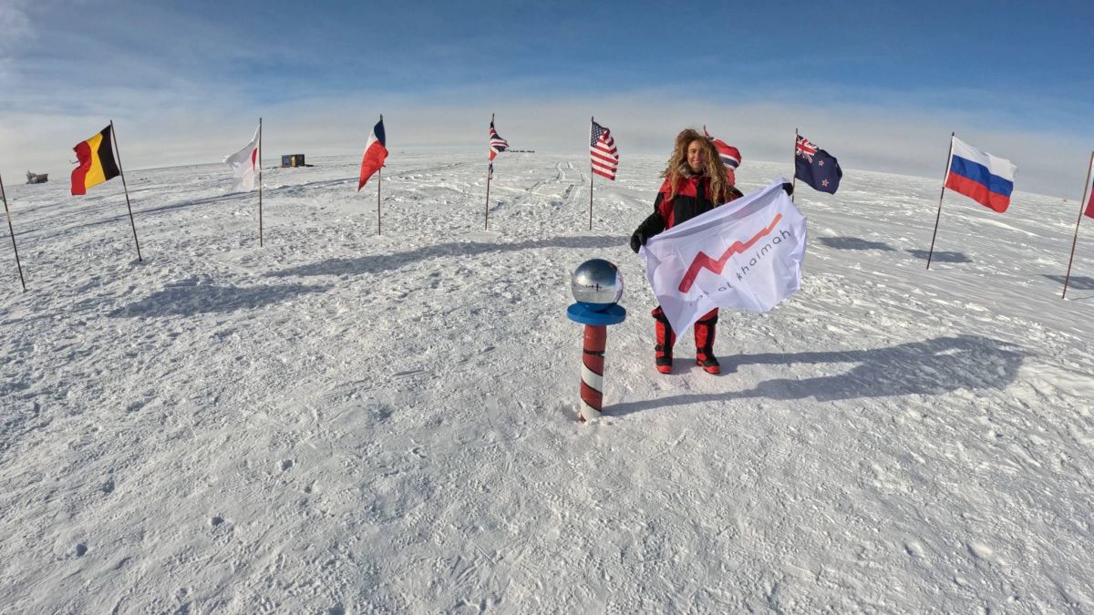 رأس الخيمة تدعم متسلّقة الجبال تيما دريان ورحلتها الملهمة عبر أعلى القمم في العالم